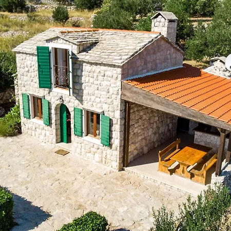 Dalmatian Stone With Heated Pool Holiday home Lokva Rogoznica