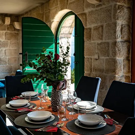 Holiday home Dalmatian Stone With Heated Pool *